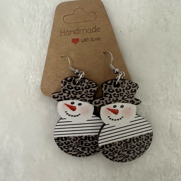 Gorgeous earring bundle - Picture 3 of 9